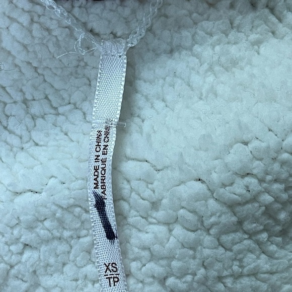 Free PEOPLE Layer Up Vest Wool and Sherpa Reversible Aztec Vest Sz XS Oversized - Picture 9 of 12